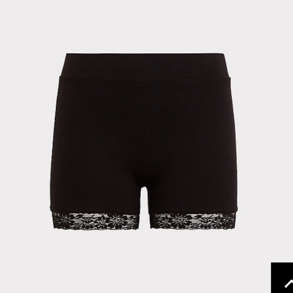 🆕 2X BLACK LACE TRIM BIKE SHORT